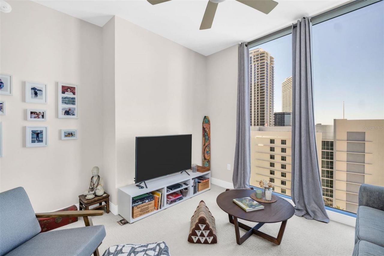 100 1st Avenue N, Unit 1706, Saint Petersburg, FL 33701 Photo