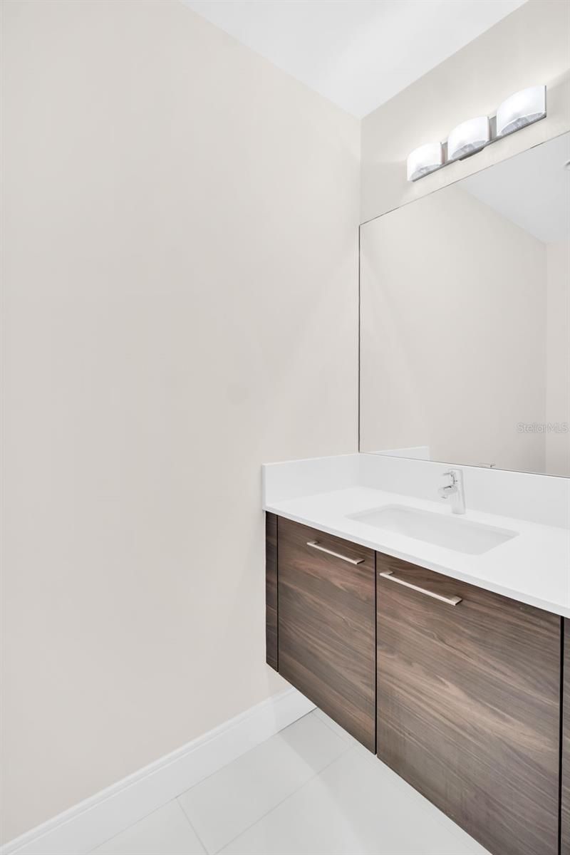 100 1st Avenue N, Unit 1706, Saint Petersburg, FL 33701 Photo