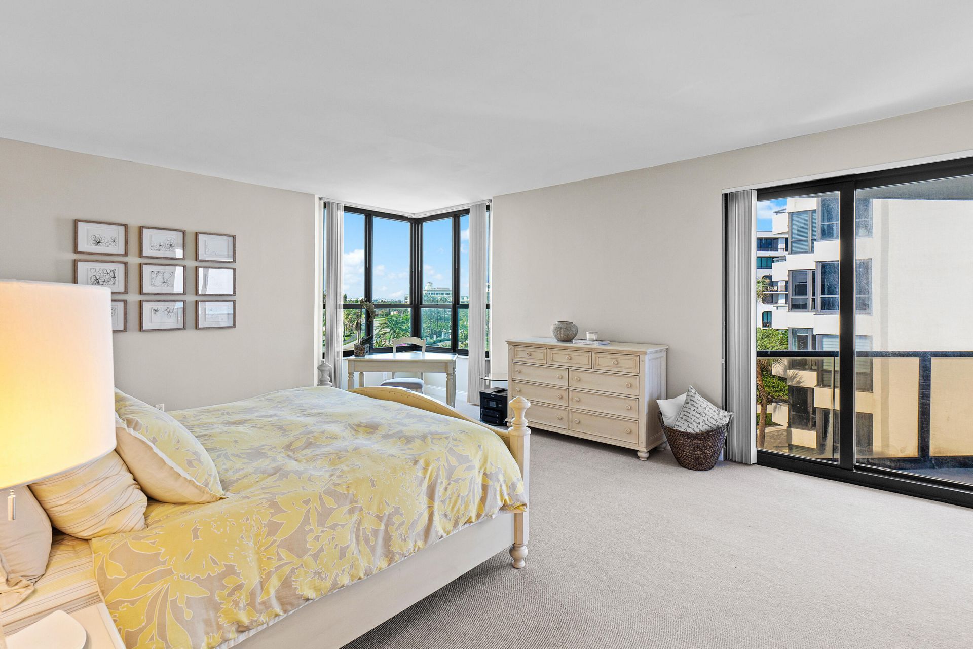 3120 S Ocean Boulevard, Unit 2402, Palm Beach, FL 33480 Photo