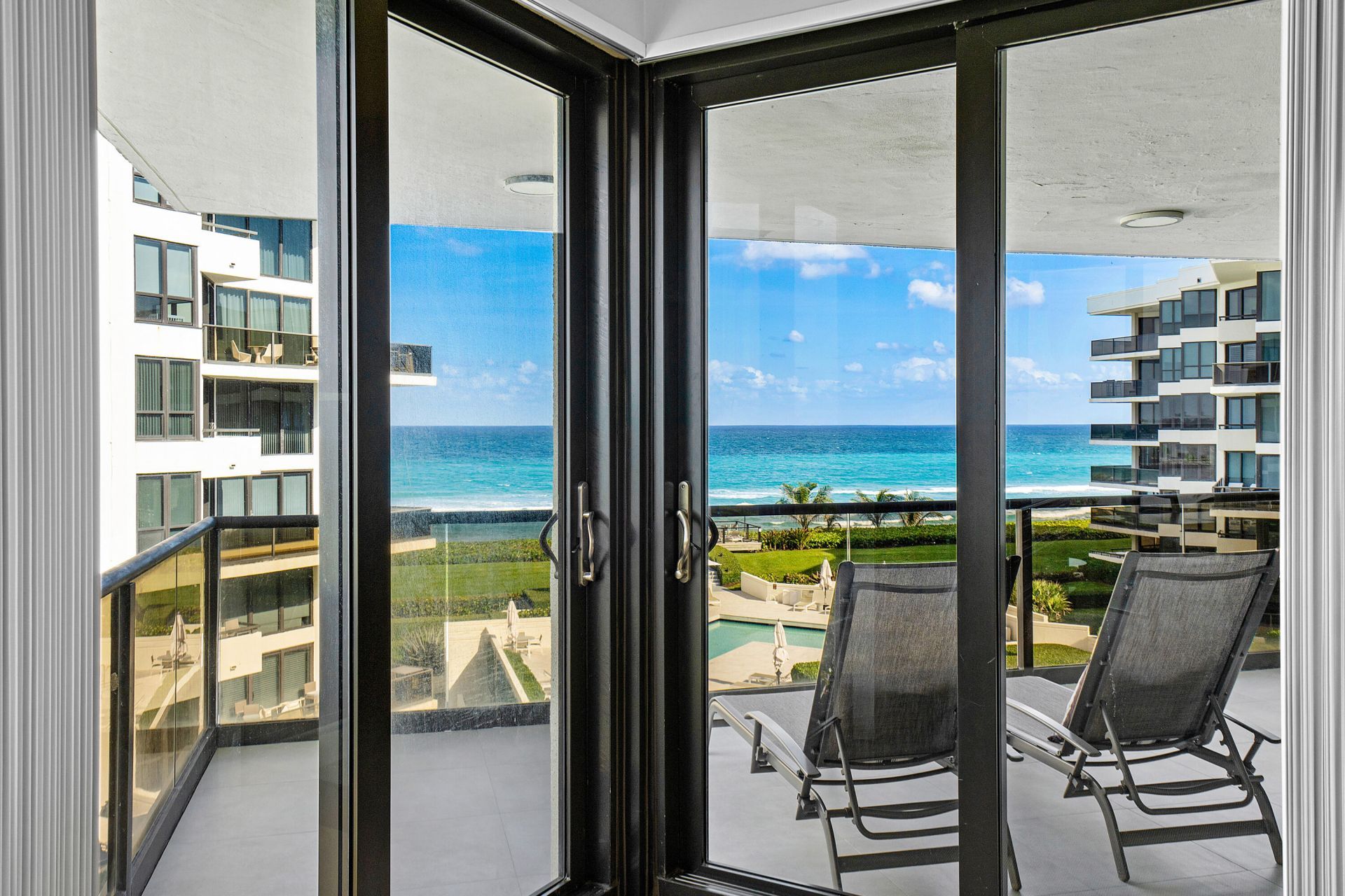 3120 S Ocean Boulevard, Unit 2402, Palm Beach, FL 33480 Photo