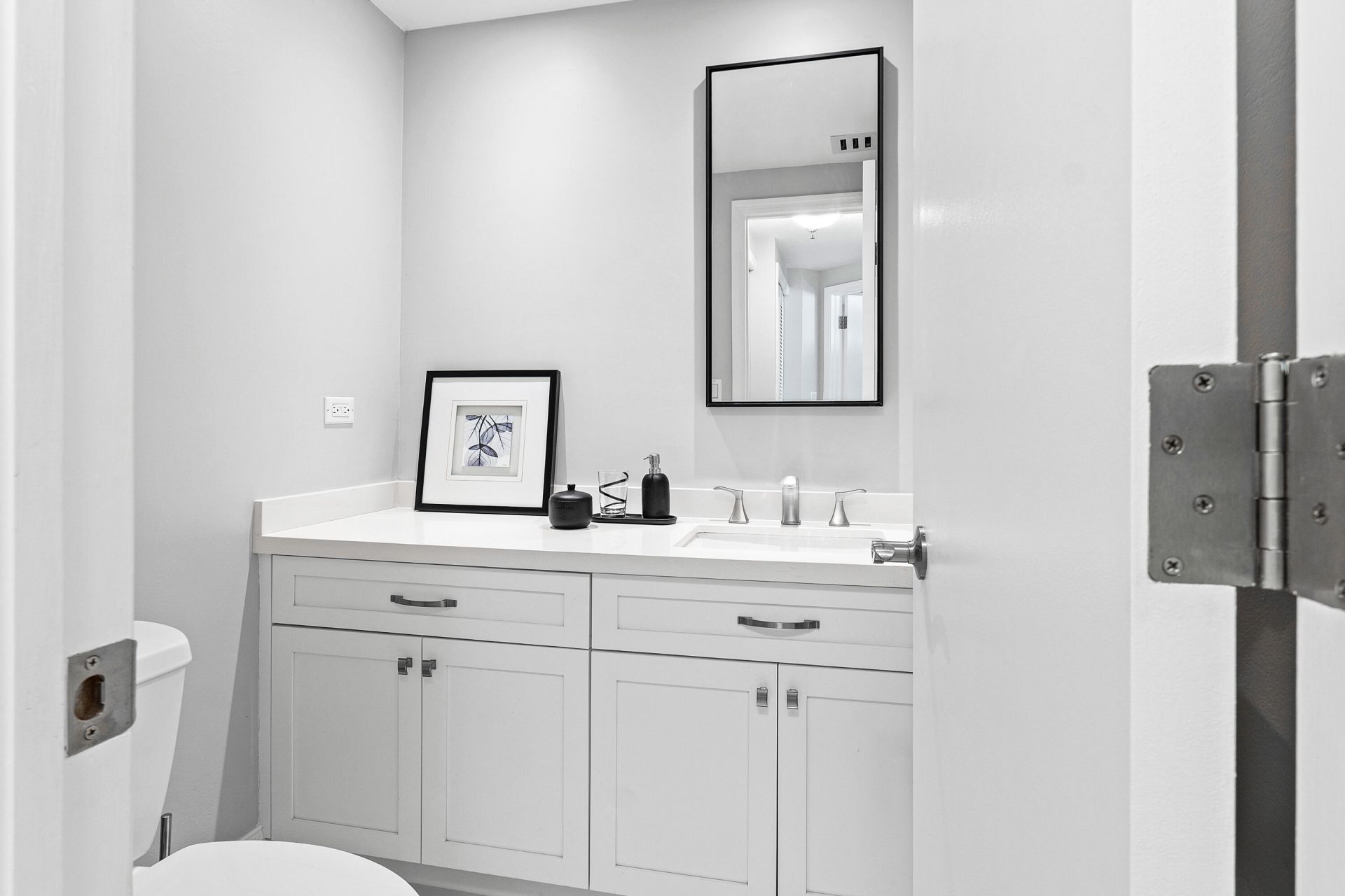 3120 S Ocean Boulevard, Unit 2402, Palm Beach, FL 33480 Photo