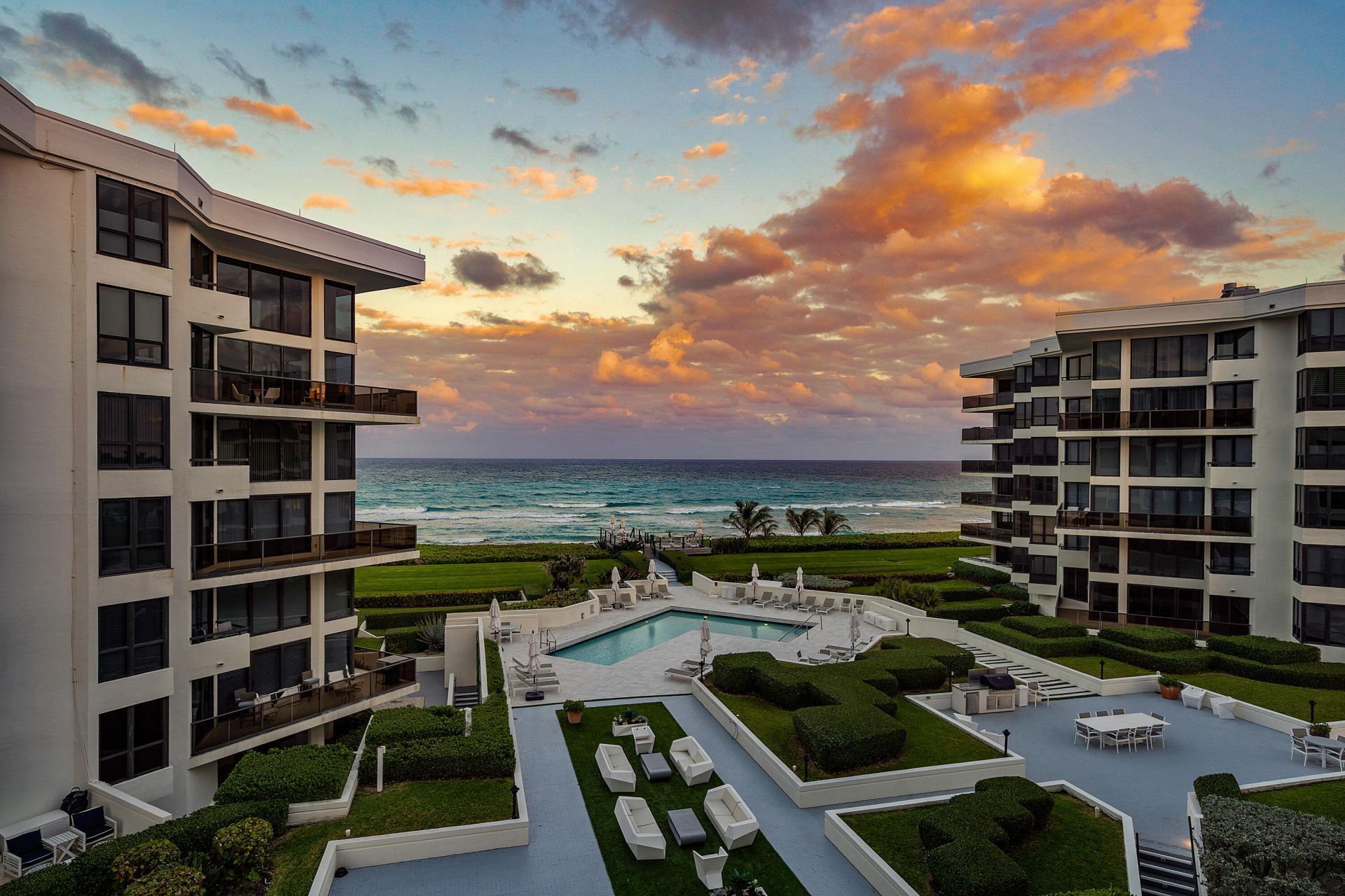 3120 S Ocean Boulevard, Unit 2402, Palm Beach, FL 33480 Photo