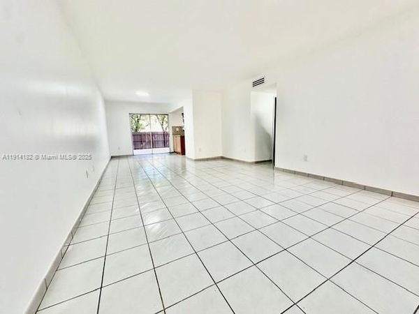 10851 SW 2nd St, Unit K106, Sweetwater, FL 33174