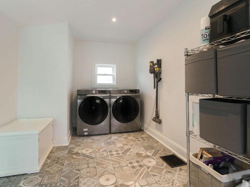 432 E Kossuth Street, Columbus, OH 43206 Photo 19