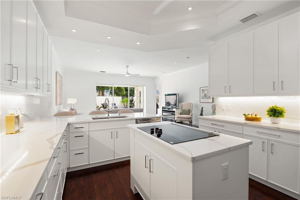 4840 W Boulevard Ct, Naples, FL 34103 Photo