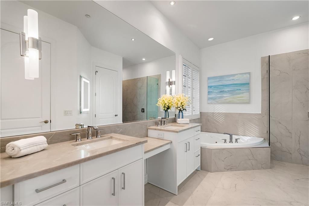 4840 W Boulevard Ct, Naples, FL 34103 Photo