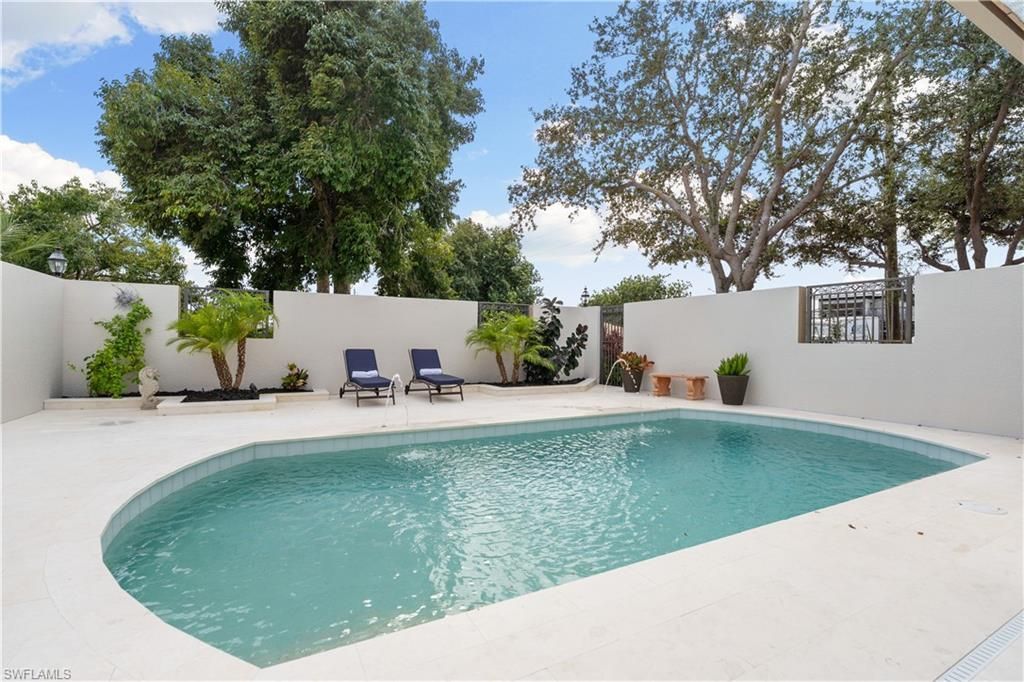 4840 W Boulevard Ct, Naples, FL 34103 Photo