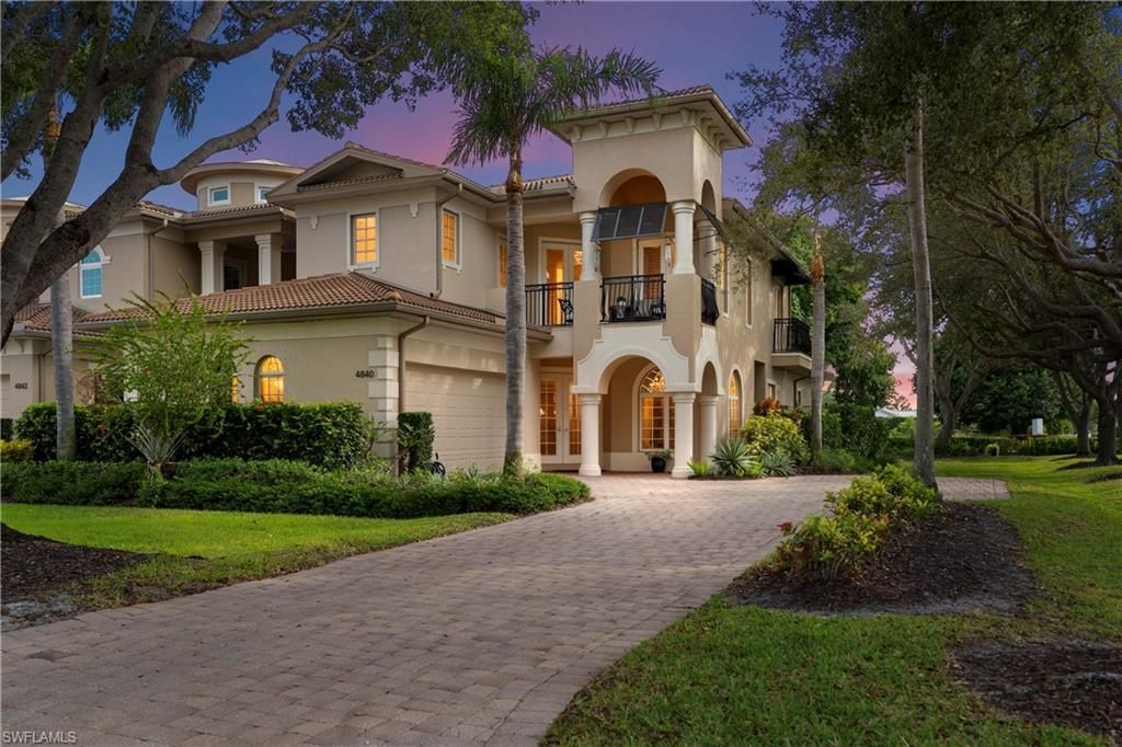 4840 W Boulevard Ct, Naples, FL 34103 Photo