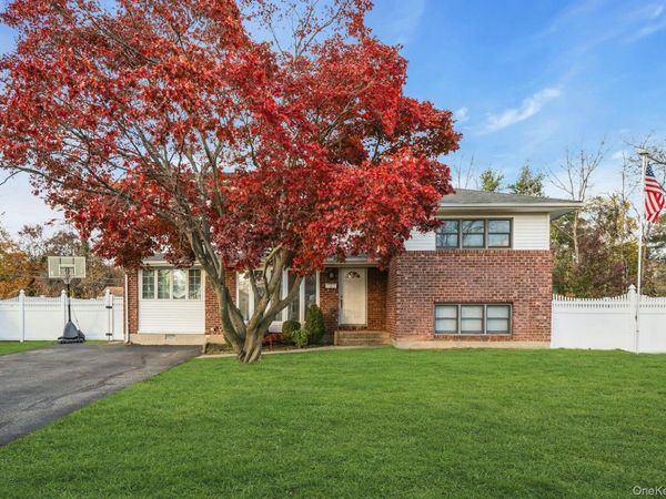 22 Schuyler Drive, Commack, NY 11725