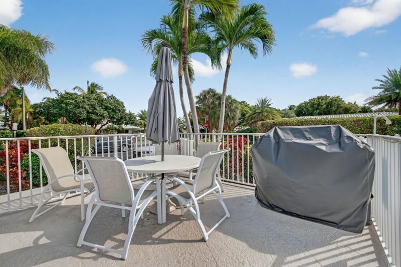 223 Marine Court, Unit 207, Lauderdale by the Sea, FL 33308 Photo
