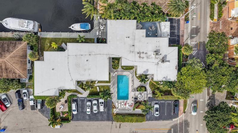 223 Marine Court, Unit 207, Lauderdale by the Sea, FL 33308 Photo