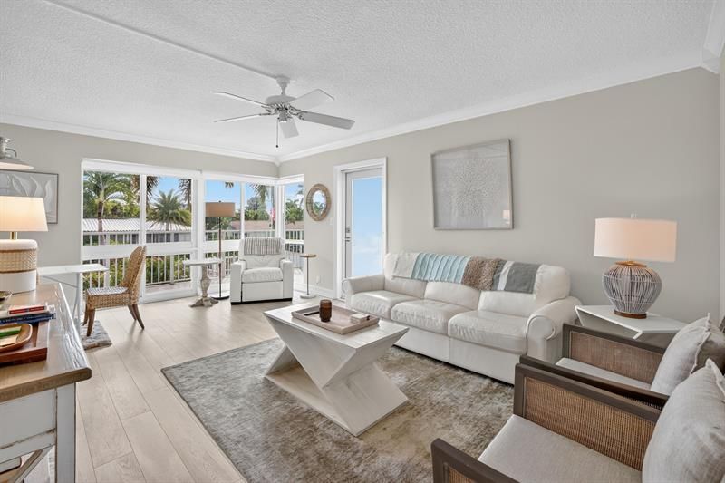223 Marine Court, Unit 207, Lauderdale by the Sea, FL 33308 Photo