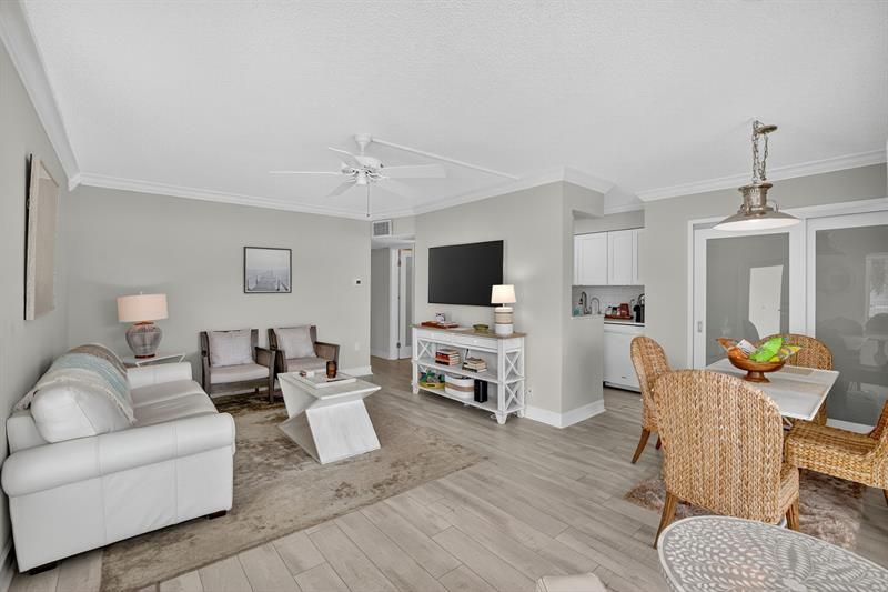 223 Marine Court, Unit 207, Lauderdale by the Sea, FL 33308 Photo