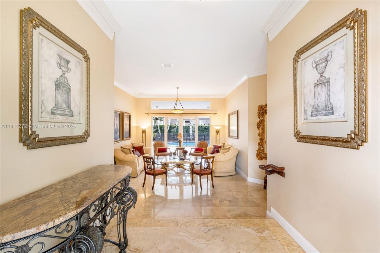 7250 SW 99th St, Pinecrest, FL 33156 Photo