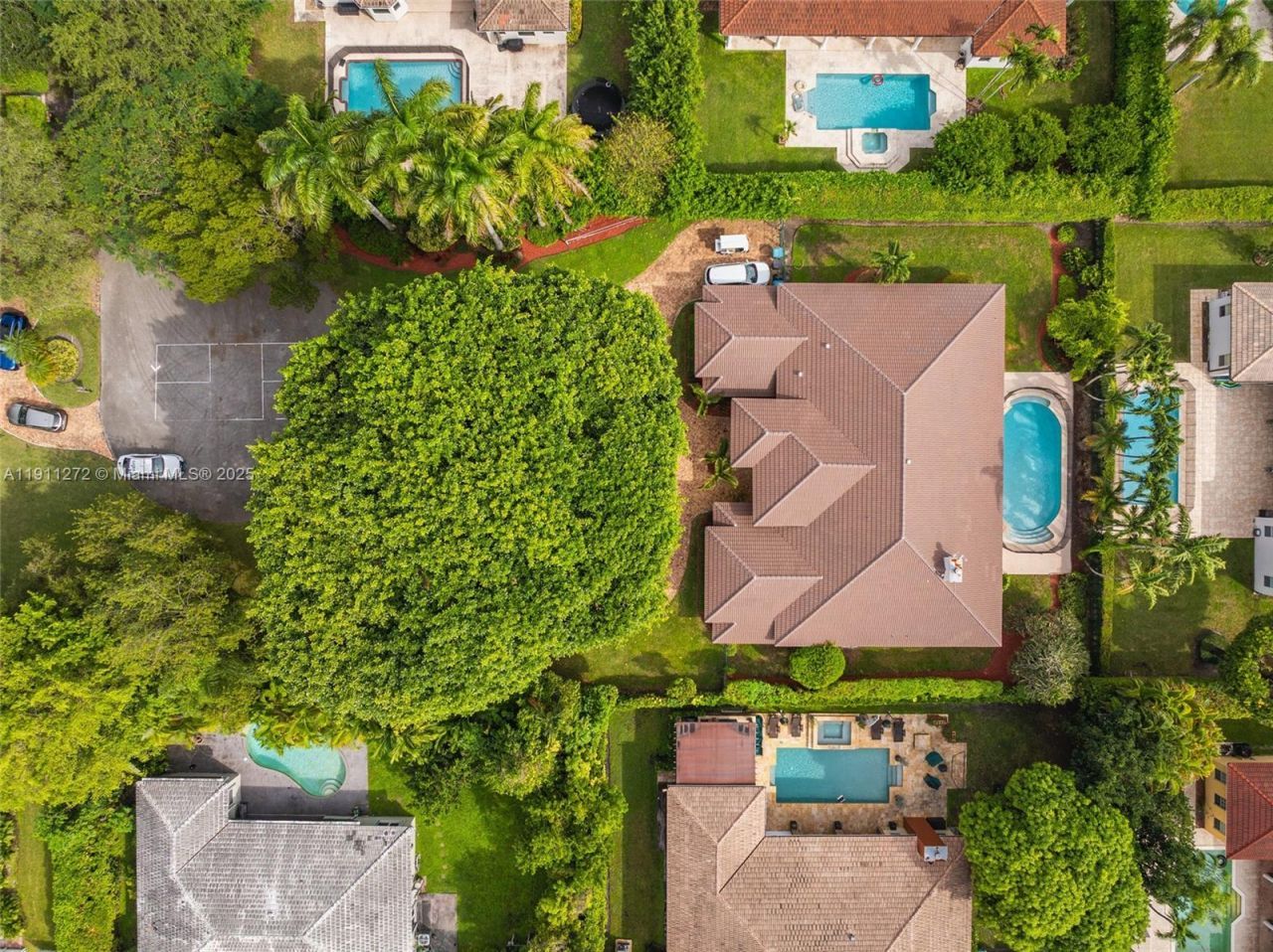 7250 SW 99th St, Pinecrest, FL 33156 Photo