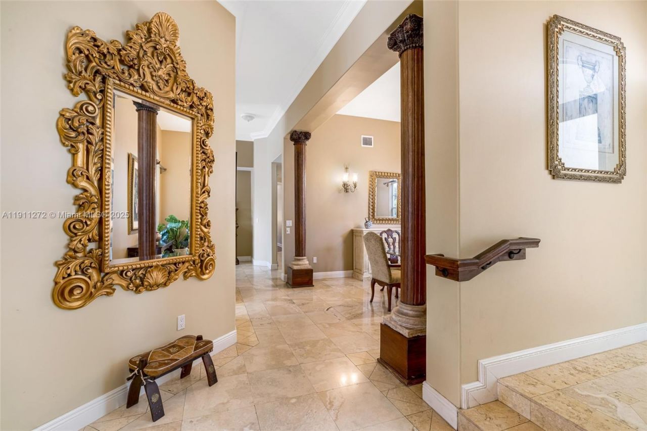 7250 SW 99th St, Pinecrest, FL 33156 Photo