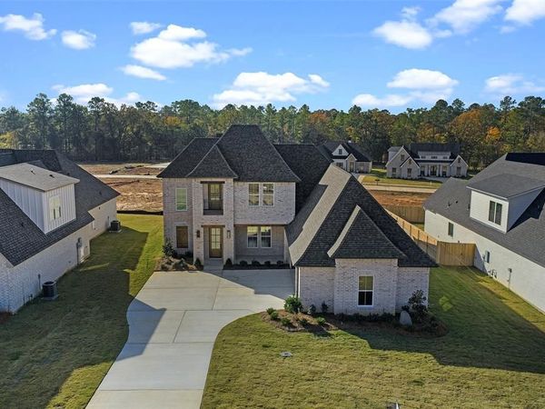 393 Newburn Lane, Shreveport, LA 71106