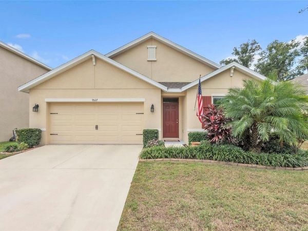 9527 SUNSTONE BOULEVARD, THONOTOSASSA, FL 33592
