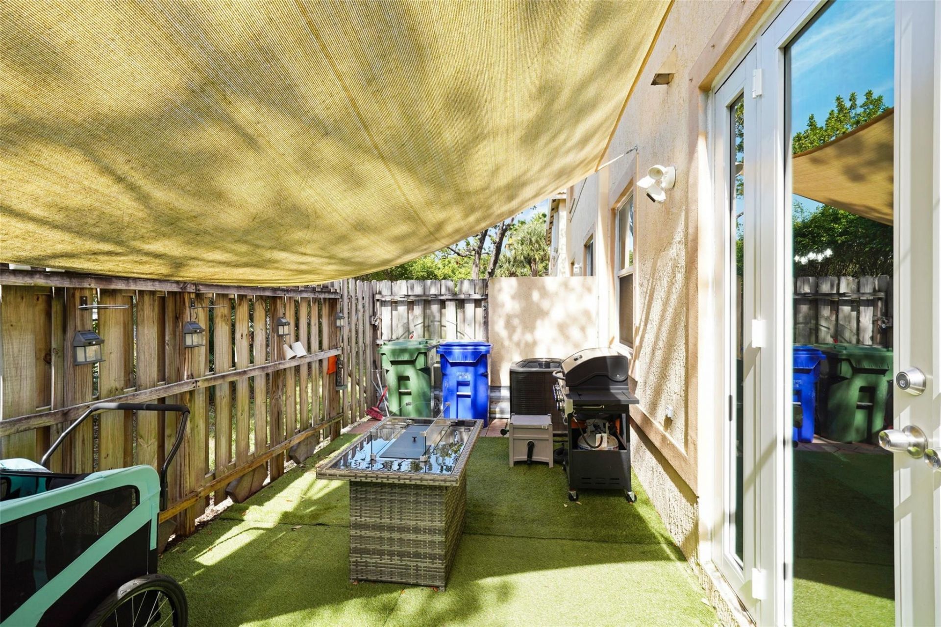 740 NW 170th Terrace, Pembroke Pines, FL 33028 Photo