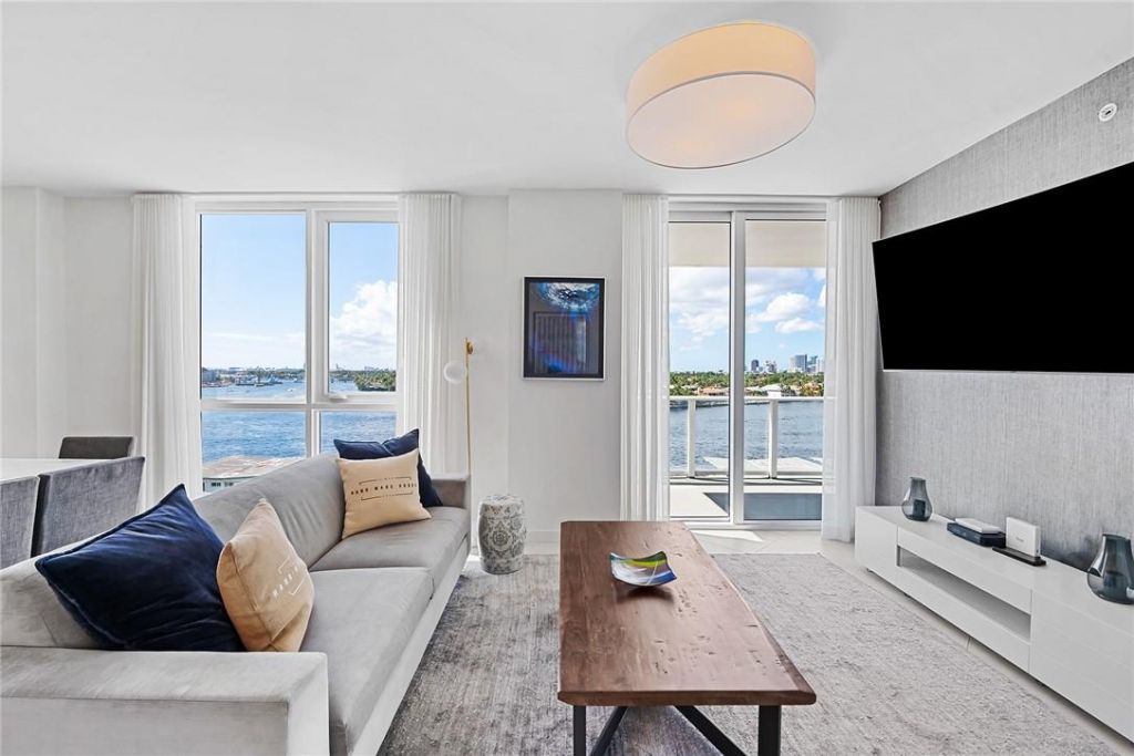 401 N Birch Road, Unit 708, Fort Lauderdale, FL 33304 Main Photo