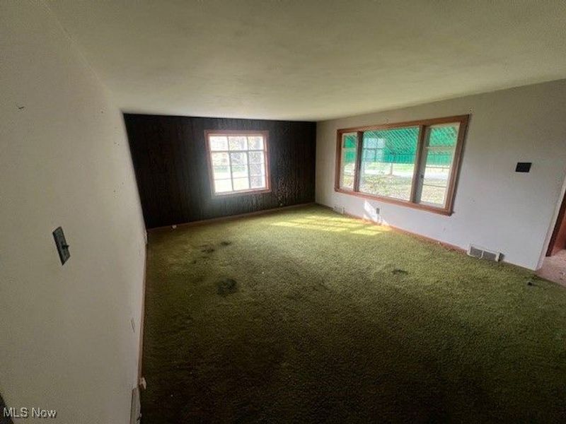 2667 Spade, Uniontown, OH 44685 Photo 2