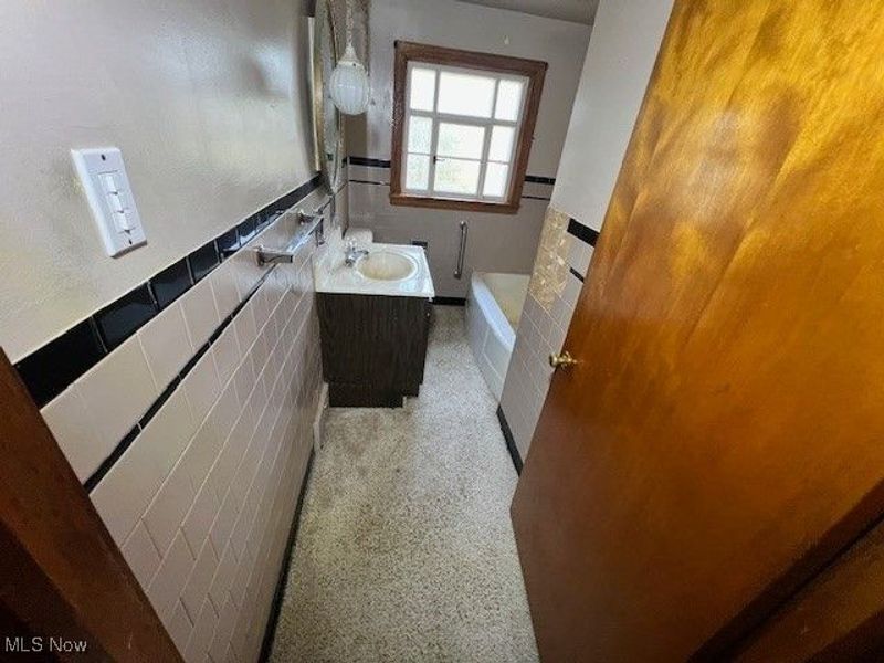 2667 Spade, Uniontown, OH 44685 Photo 4