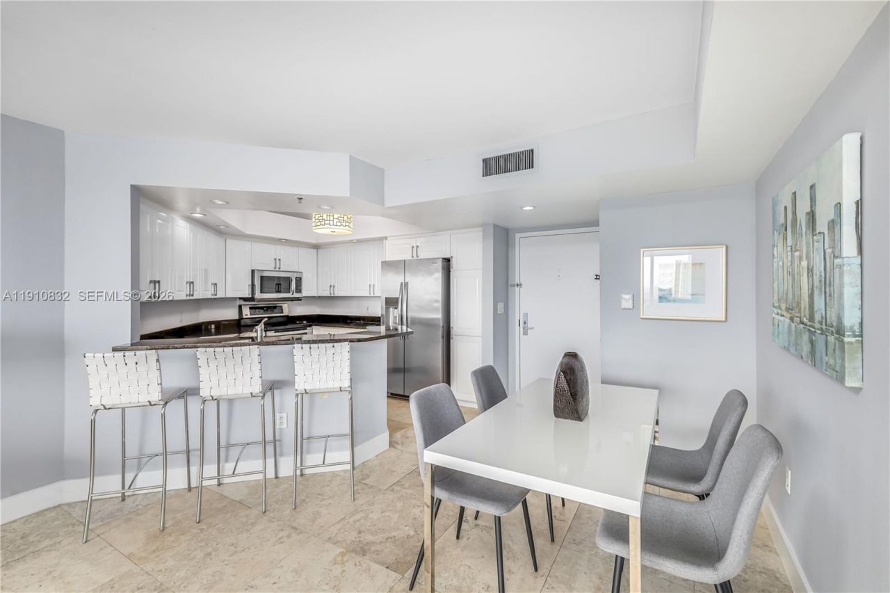 1800 Sunset Harbour Dr, Unit 715, Miami Beach, FL 33139 Photo