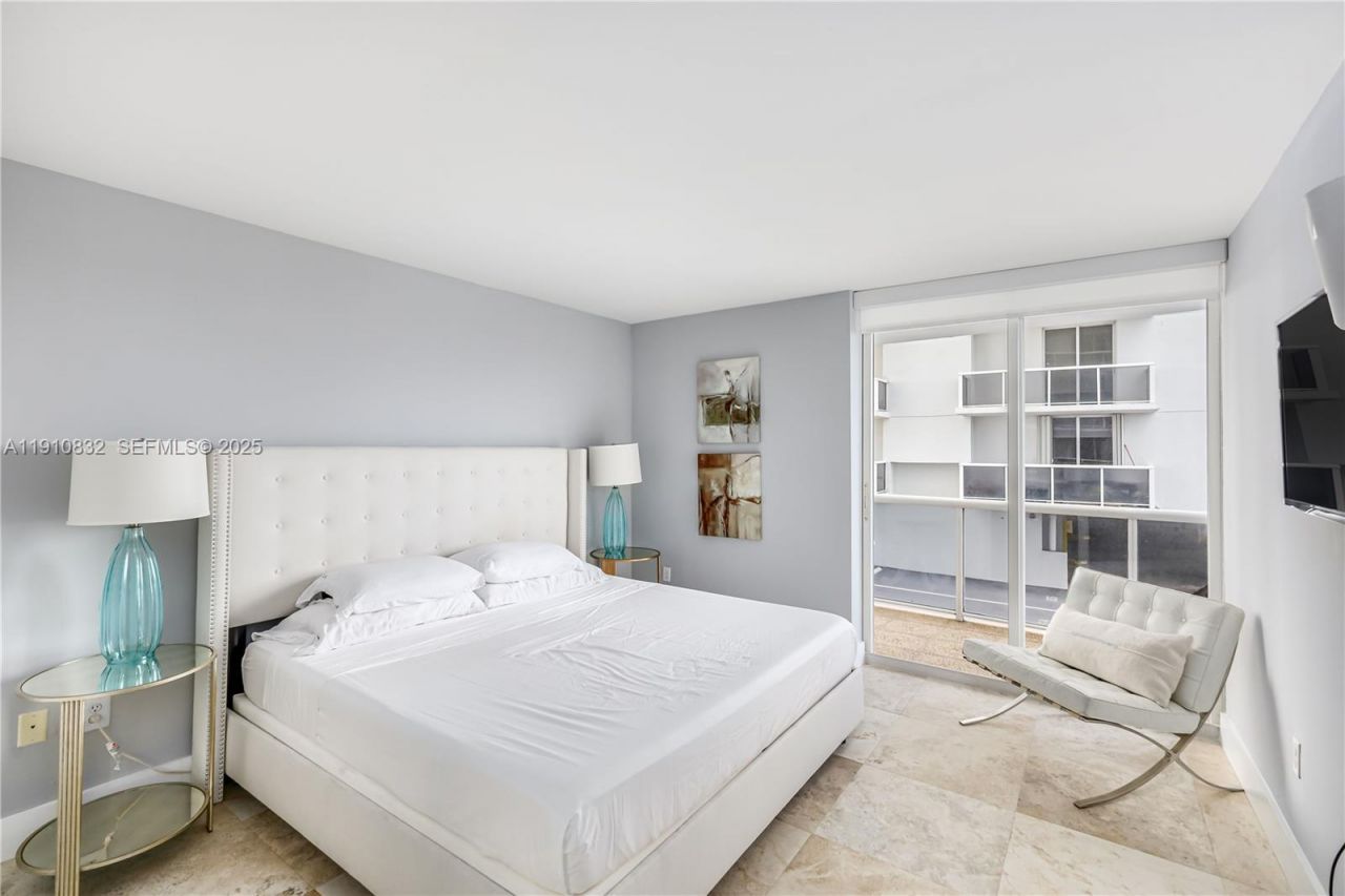 1800 Sunset Harbour Dr, Unit 715, Miami Beach, FL 33139 Photo