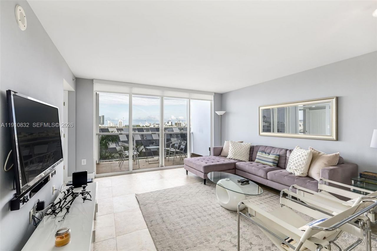 1800 Sunset Harbour Dr, Unit 715, Miami Beach, FL 33139 Photo