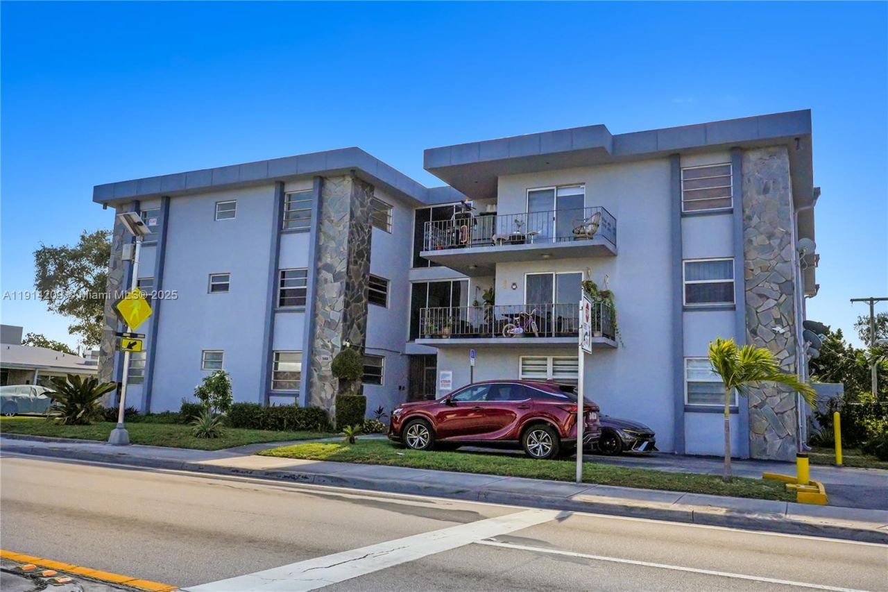 5100 W Flagler St, Unit 201, Miami, FL 33134 Photo