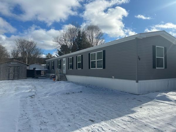 30 Hill Top Circle, Richmond, VT 05477