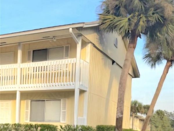 4613 Bayshore DR, Unit B8, NAPLES, FL 34112