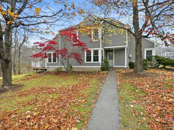 21 Croton Lake Road, Unit 20, Katonah, NY 10536