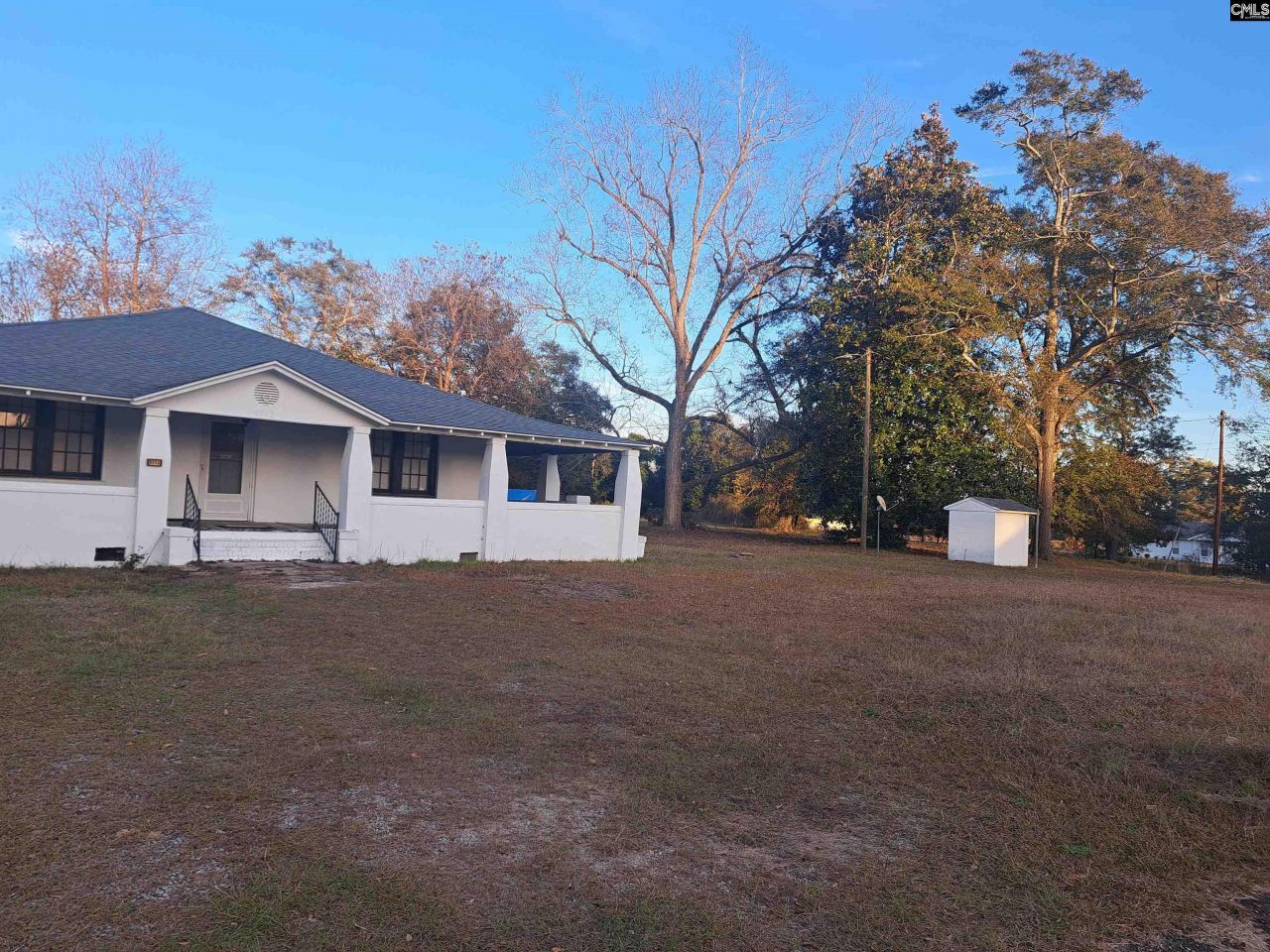 6715 Young Street Photo 20