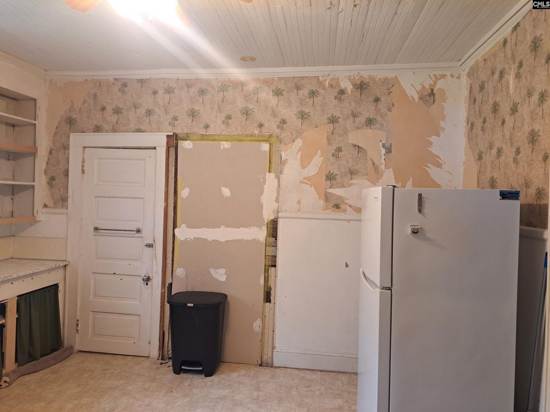 6715 Young Street Photo 24