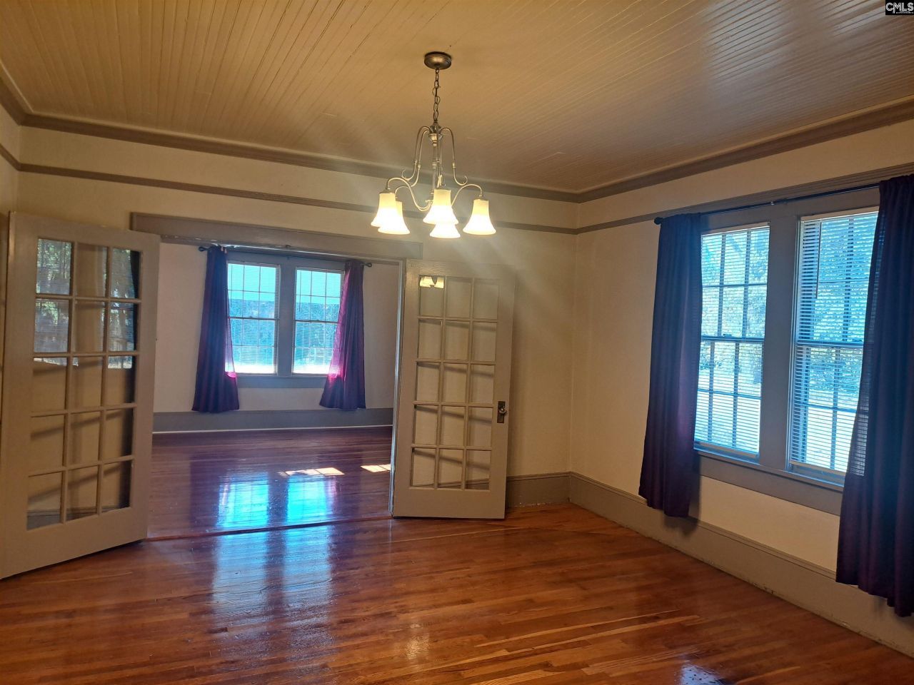 6715 Young Street Photo 6