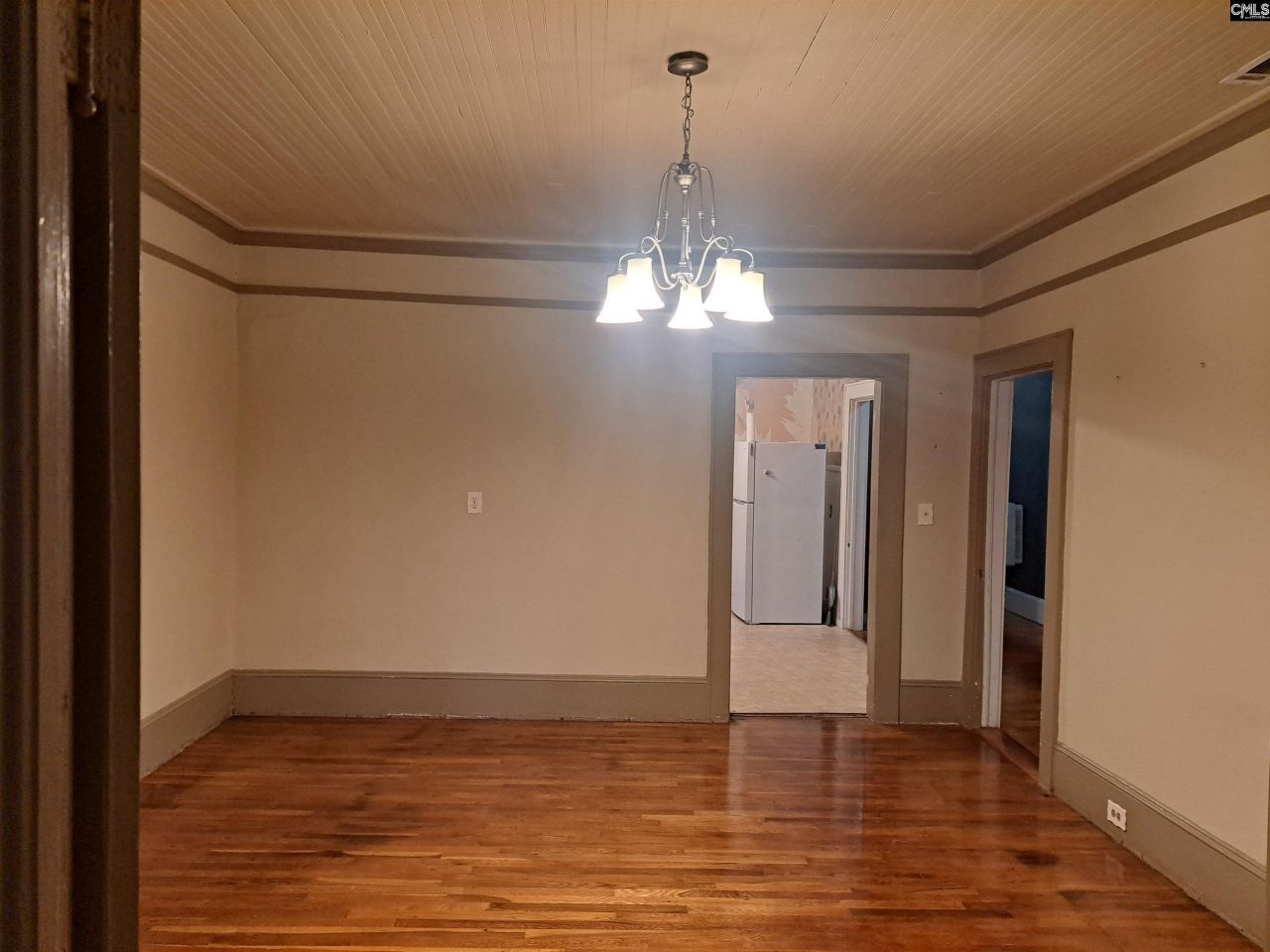 6715 Young Street Photo 9