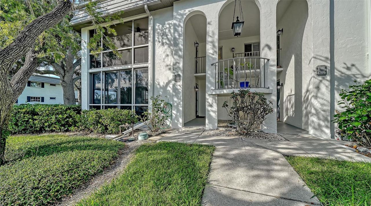 1701 Southwood Street, Unit 1701, Sarasota, FL 34231 Photo