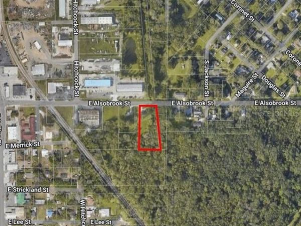 809 E ALSOBROOK STREET, PLANT CITY, FL 33563