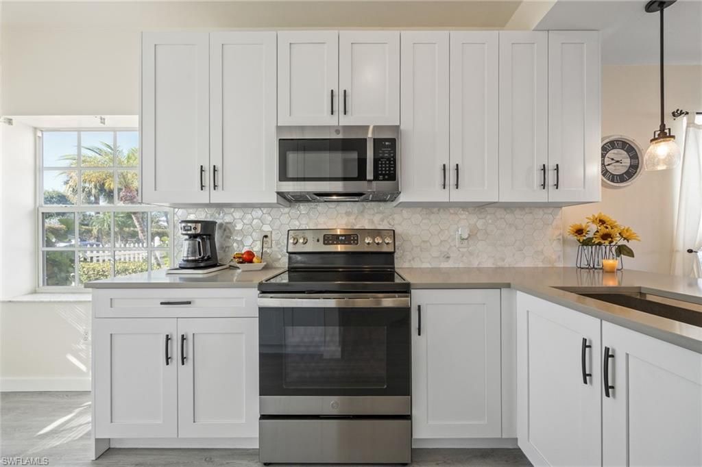 3347 N Key Dr, Unit 31, North Fort Myers, FL 33903 Photo