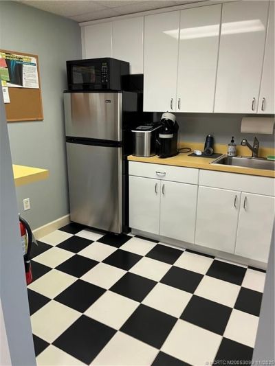 2682 SE Willoughby Boulevard, Unit 201, Stuart, FL 34994 Photo