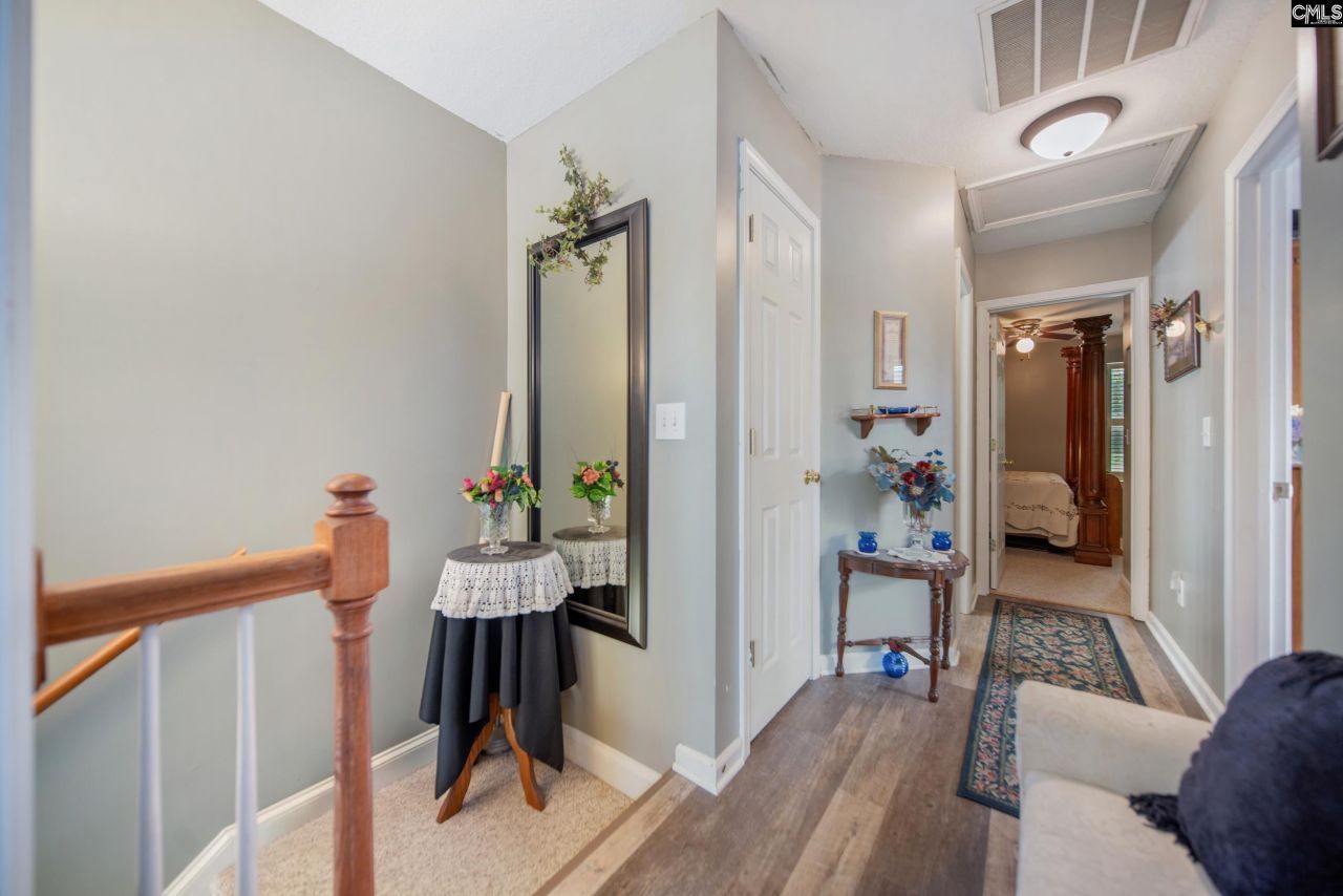 108 Red Barn Road Photo 11