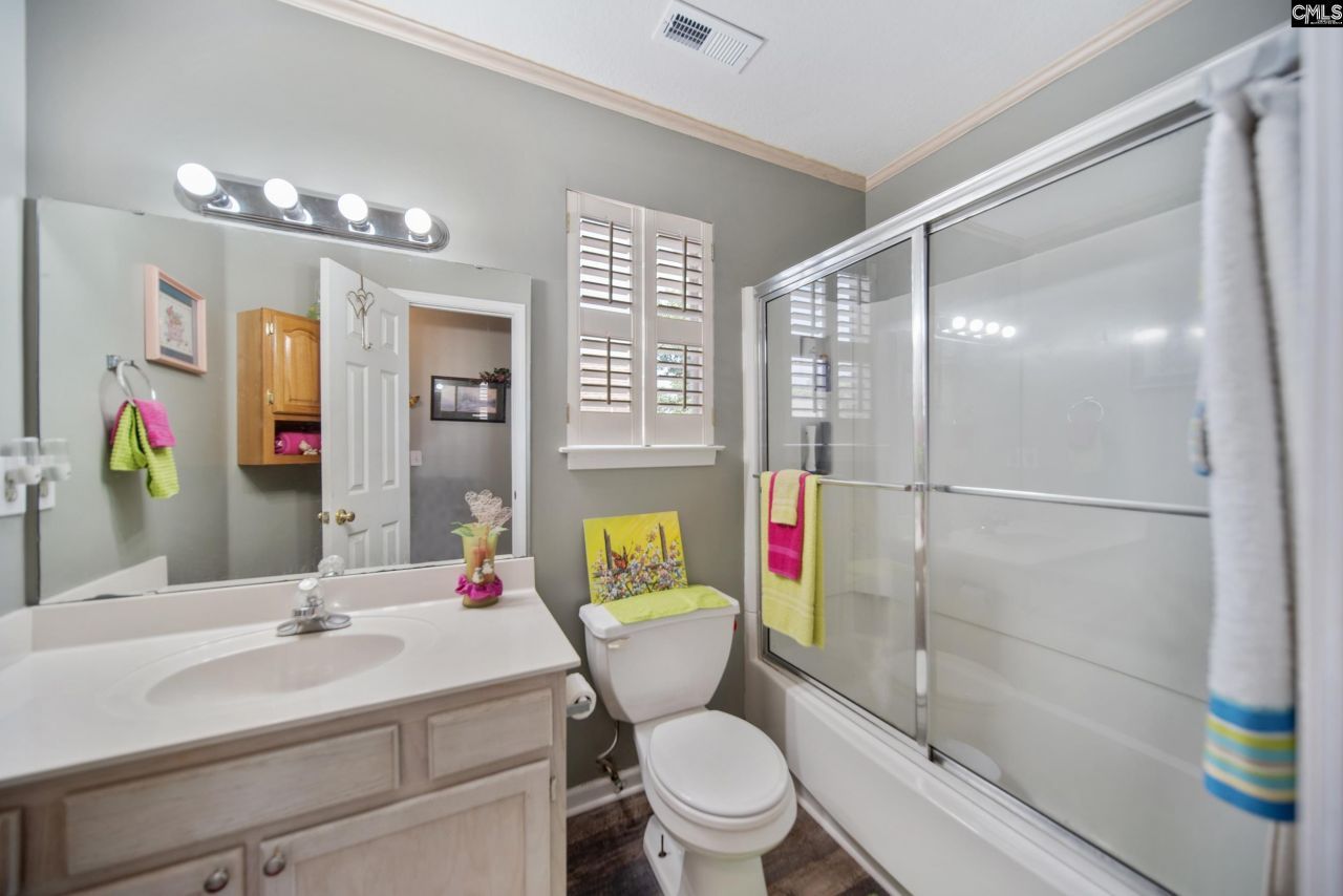 108 Red Barn Road Photo 16