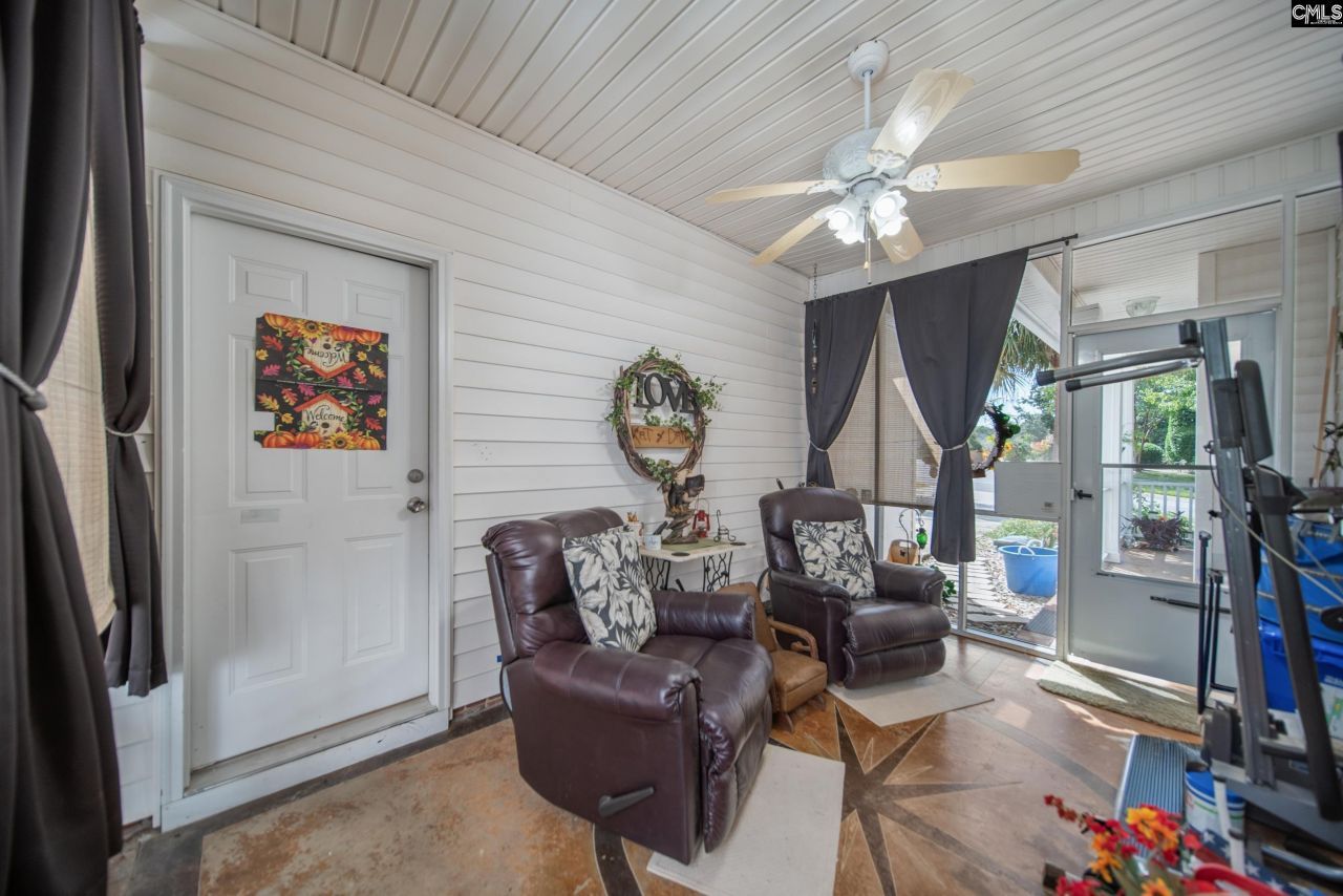 108 Red Barn Road Photo 17