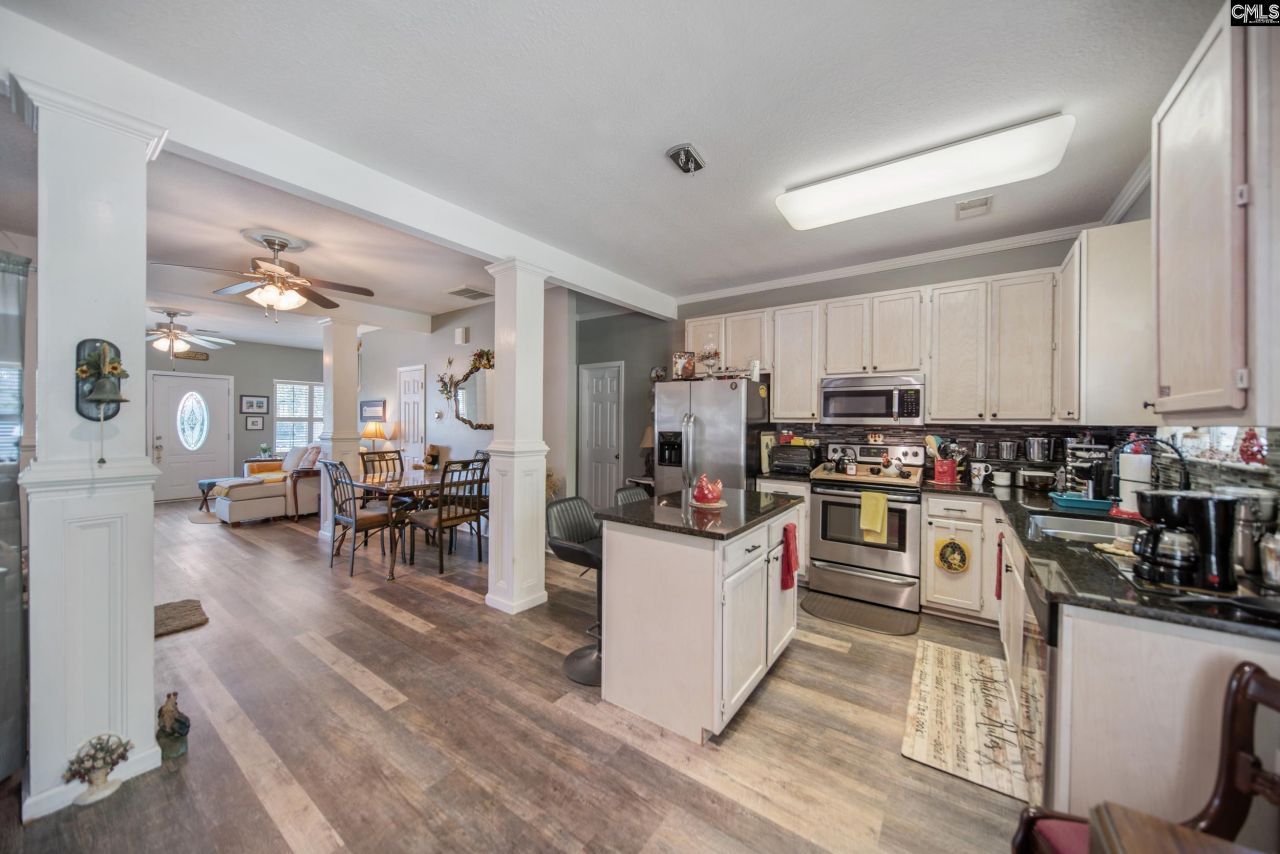 108 Red Barn Road Photo 6