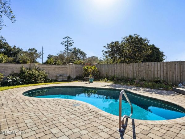 2273 E FALLEN TREE Drive, Jacksonville, FL 32246