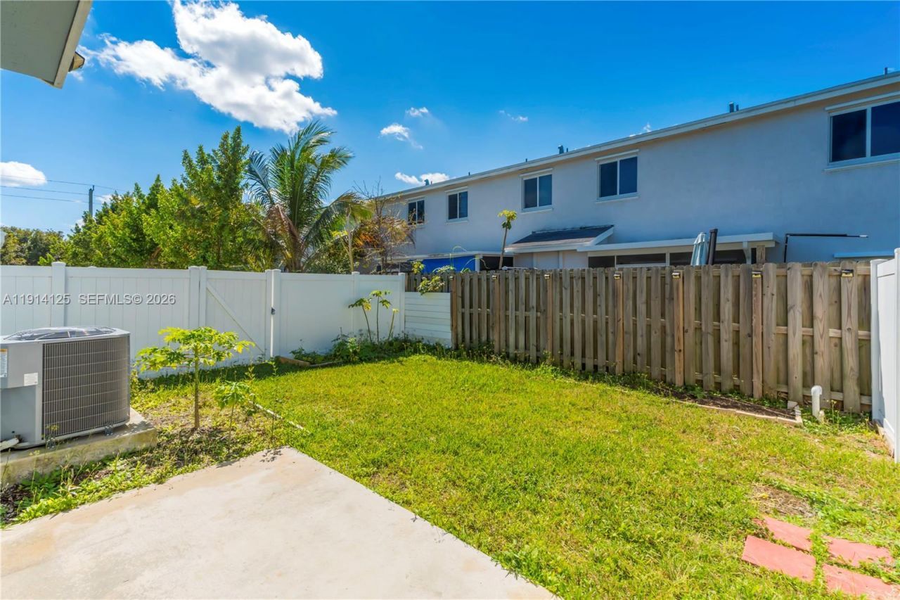 436 NW 11th Ave, Florida City, FL 33034 Photo