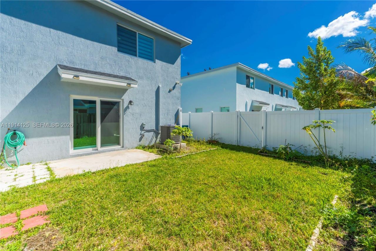 436 NW 11th Ave, Florida City, FL 33034 Photo