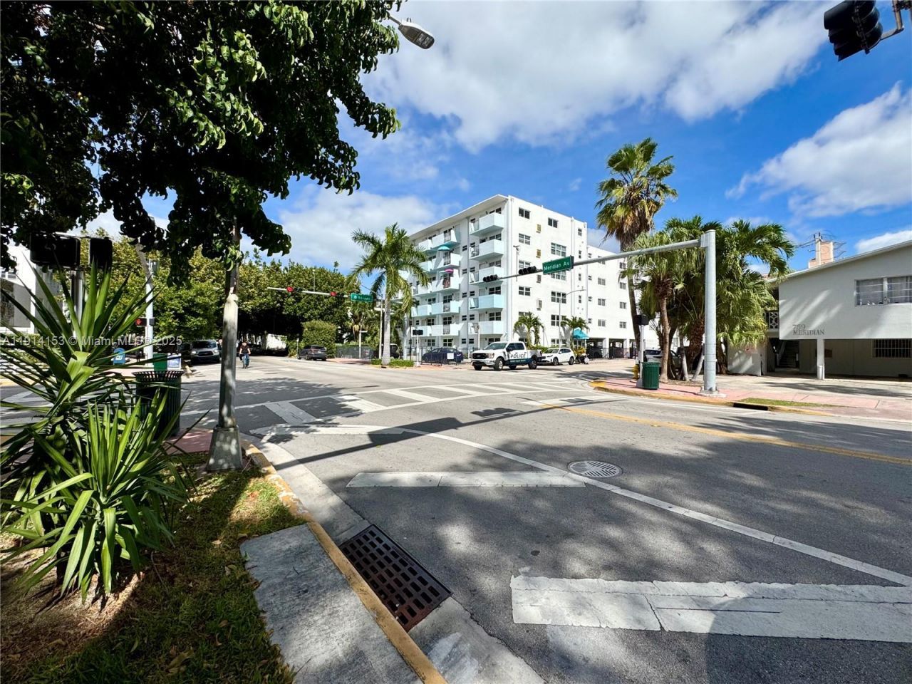 756 Meridian Ave, Unit 9, Miami Beach, FL 33139 Photo