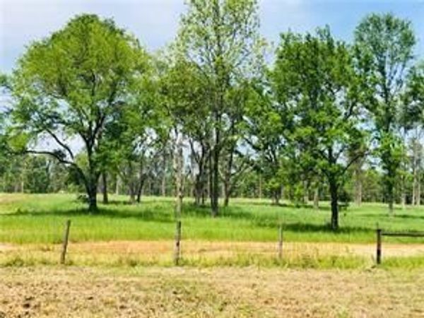 -0- Moncrief , Unit 10, Greenwood, LA 71033